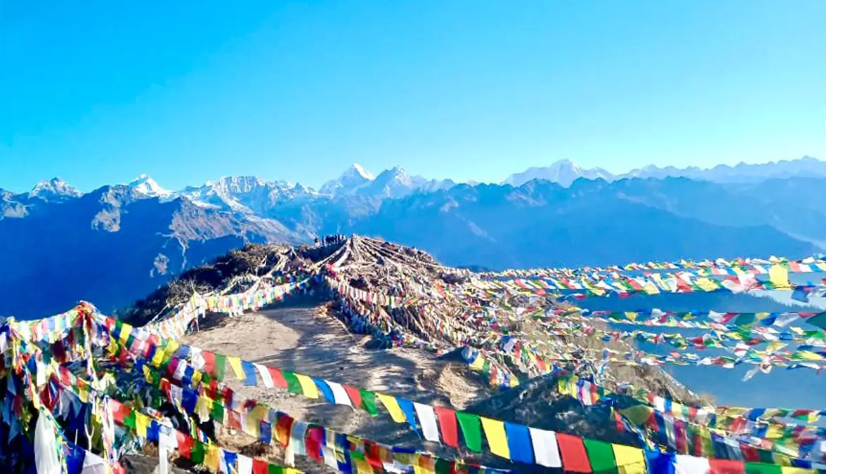 mountain view from ama yangri peak