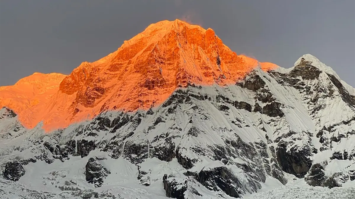 annapurna himalaya mountain view from annapurna base camp
