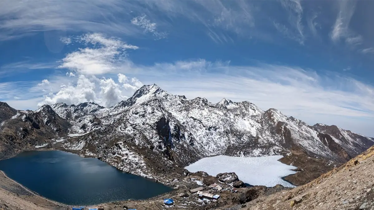 langtang gosaikunda lake in nepal