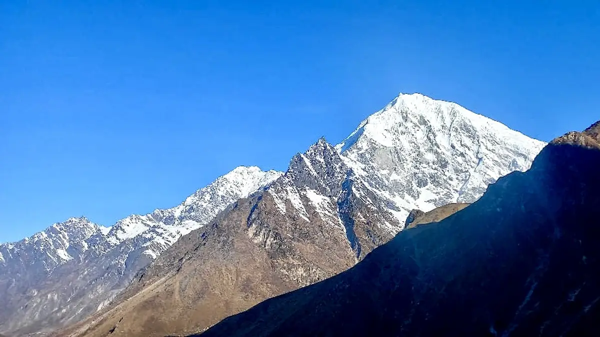 langtang trekking view of Lirung peak