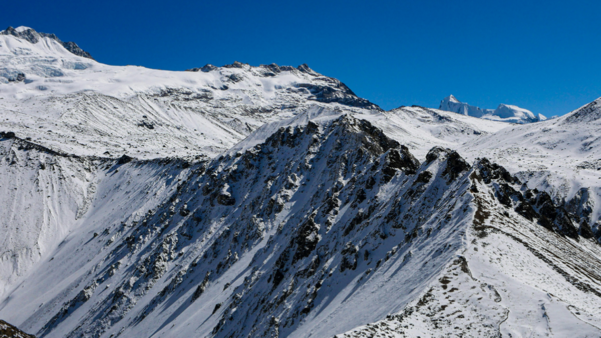 snowy mountain view in langtang valley trekking
