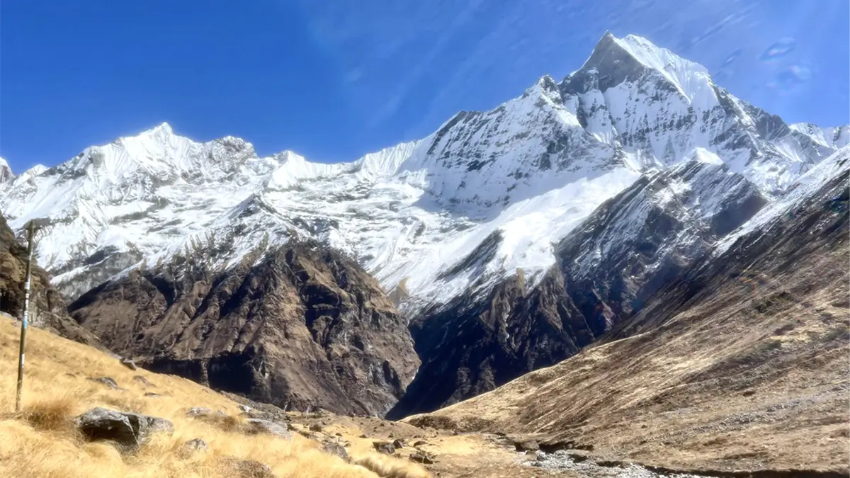 Machhapuchare view way downhill from abc annapurna base camp in november