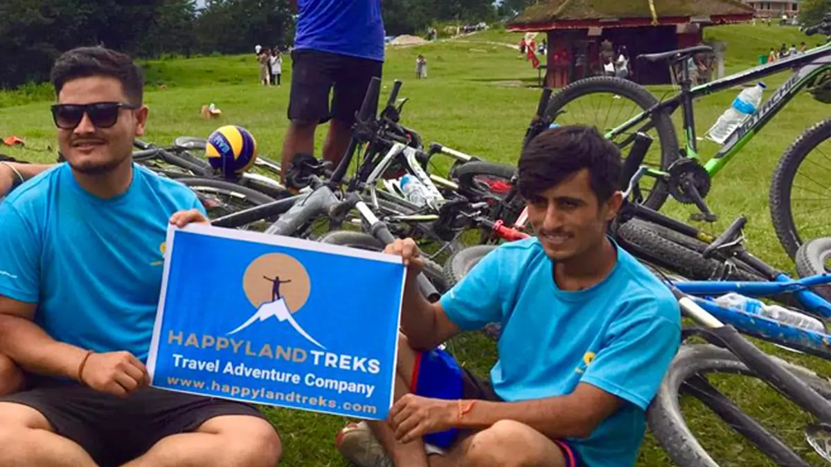 weekend mountain trip in kathmandu nepal