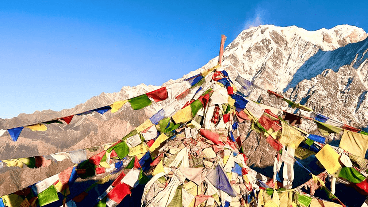 himallaya mountain view of annapurna south from mardi himal trek view point nepal