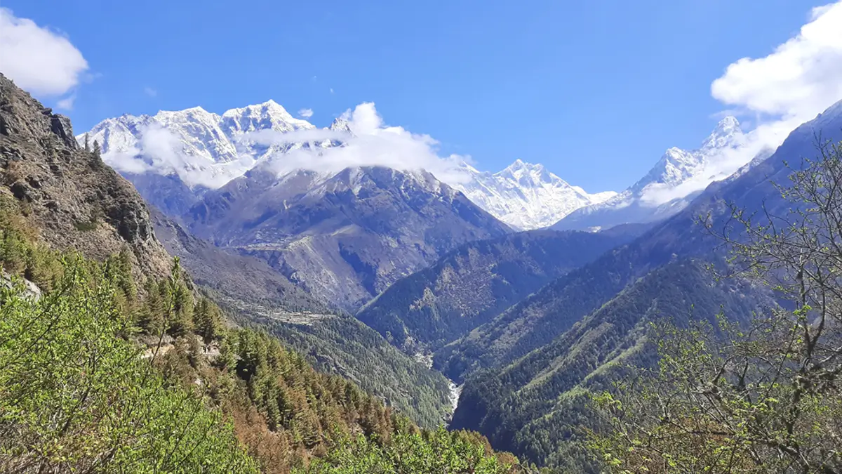 mountain view of ama dablam, tabuche and many more fromfrom everest view trek near by namche bazaar