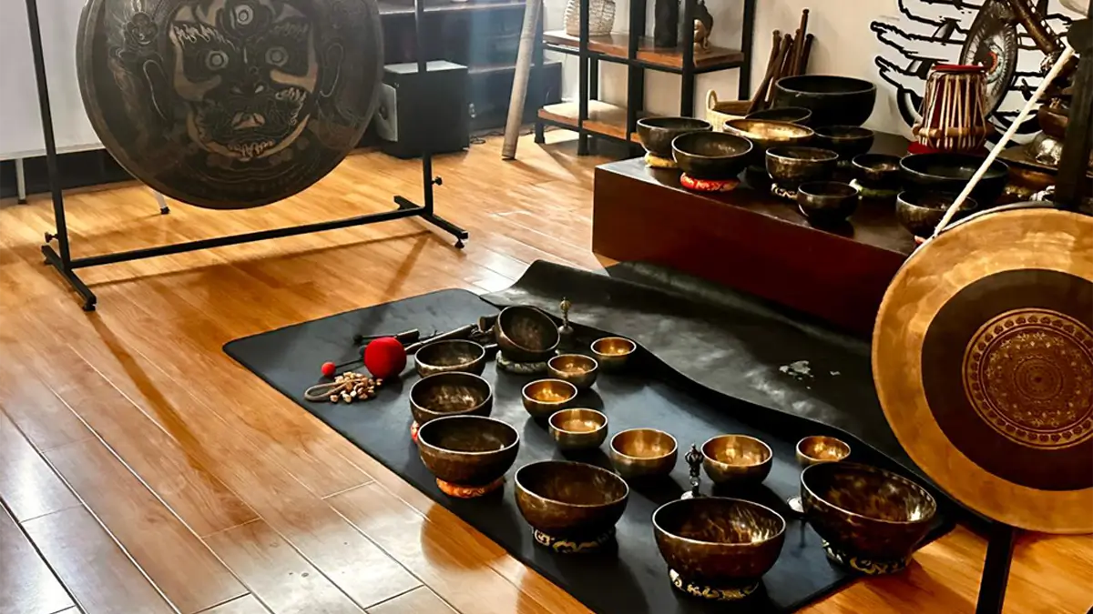 tibetan bowl sound healing therapy in Kathmandu Nepal
