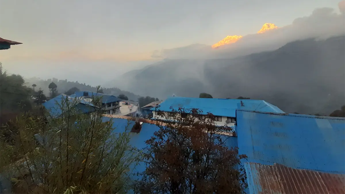 sunset view from ghorepani nepal annapurna
