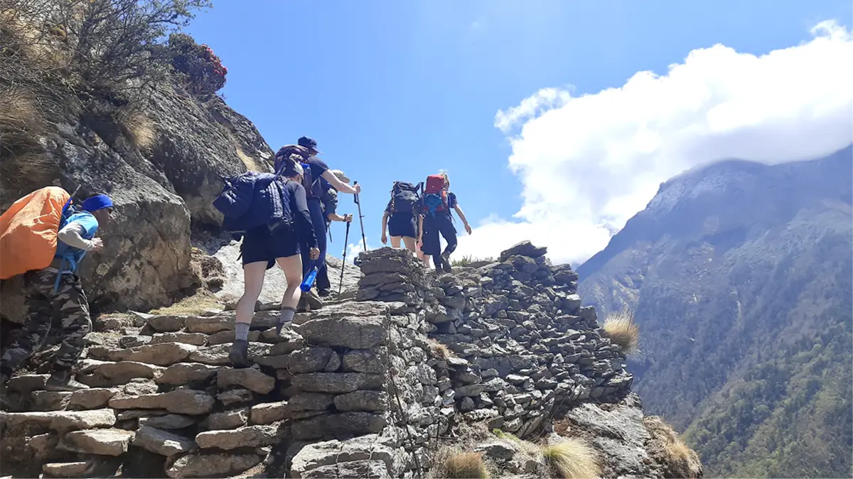 trekking trail way uphill to everest base camp nepal